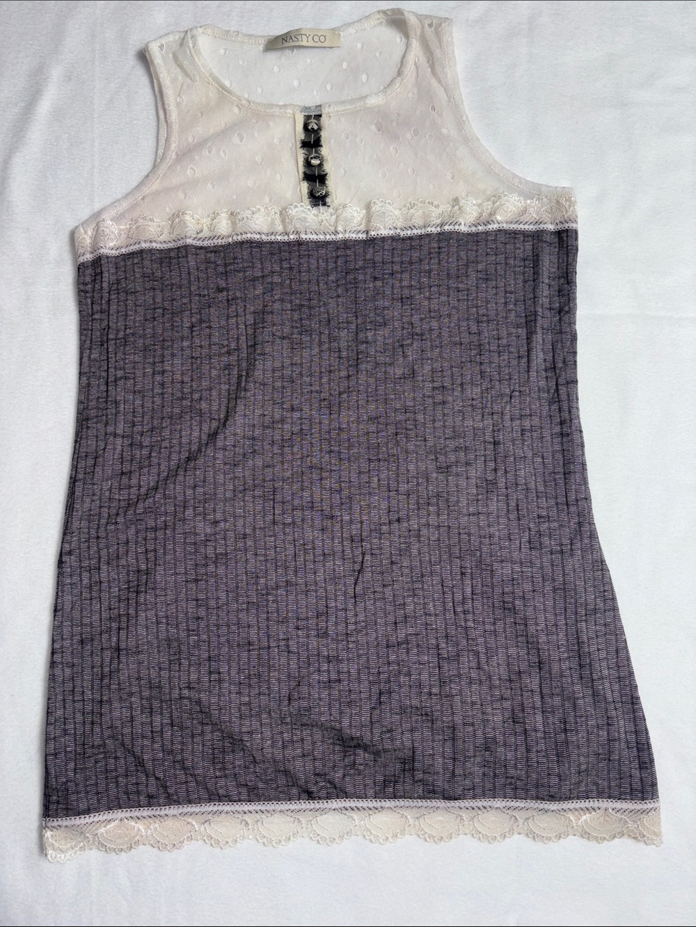 NASTY CO’ Lace Yoke Textured Body Tank